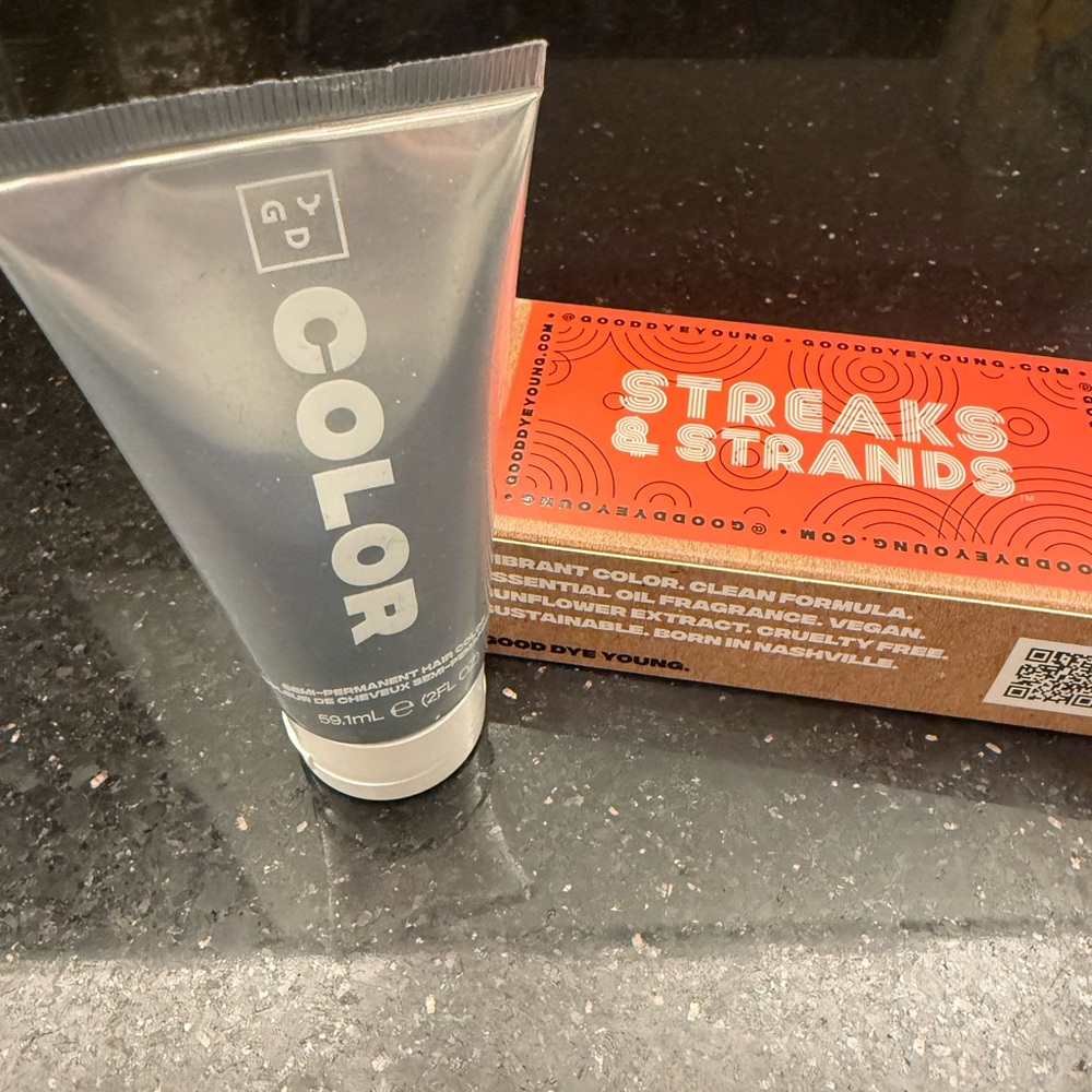 Streaks & Strands Hair Color - Orange - Picture 3 of 3